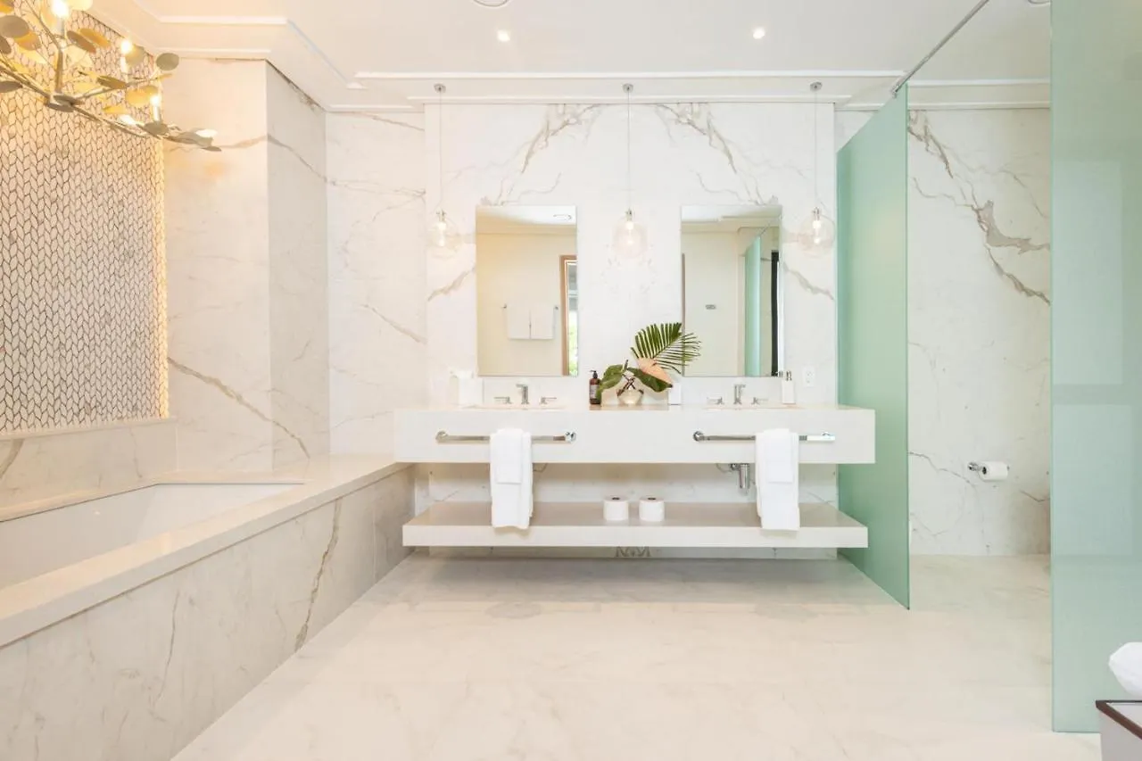 One Beachlands - Luxury Beachfront Mansion Saint James