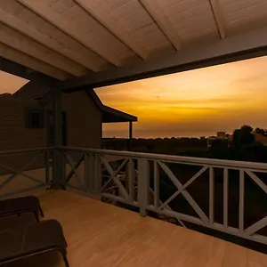  Villa West Rock