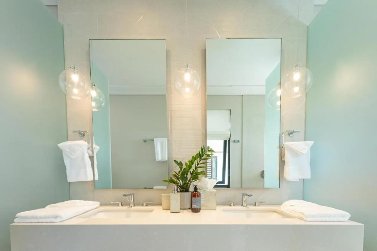 One Beachlands - Luxury Beachfront Mansion Saint James