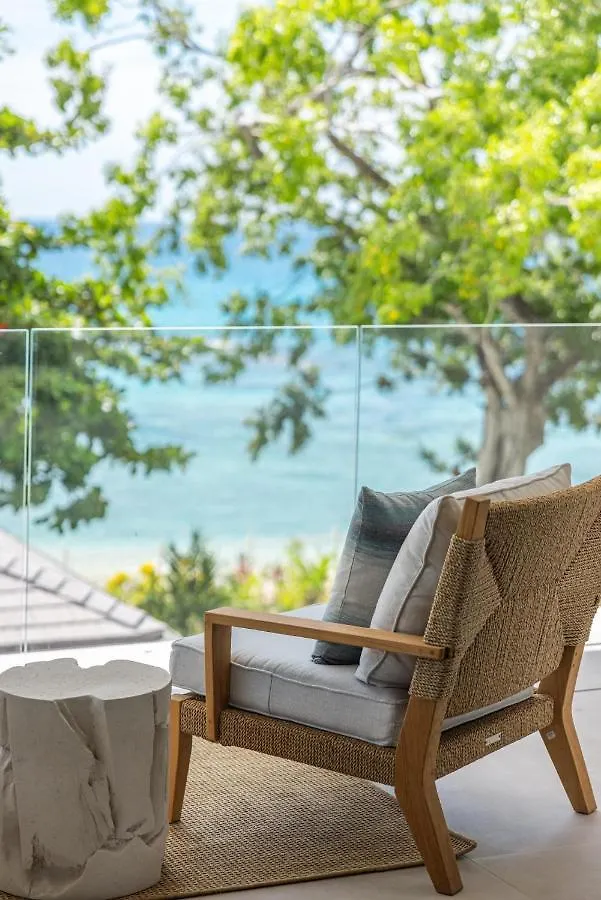 One Beachlands - Luxury Beachfront Mansion Saint James